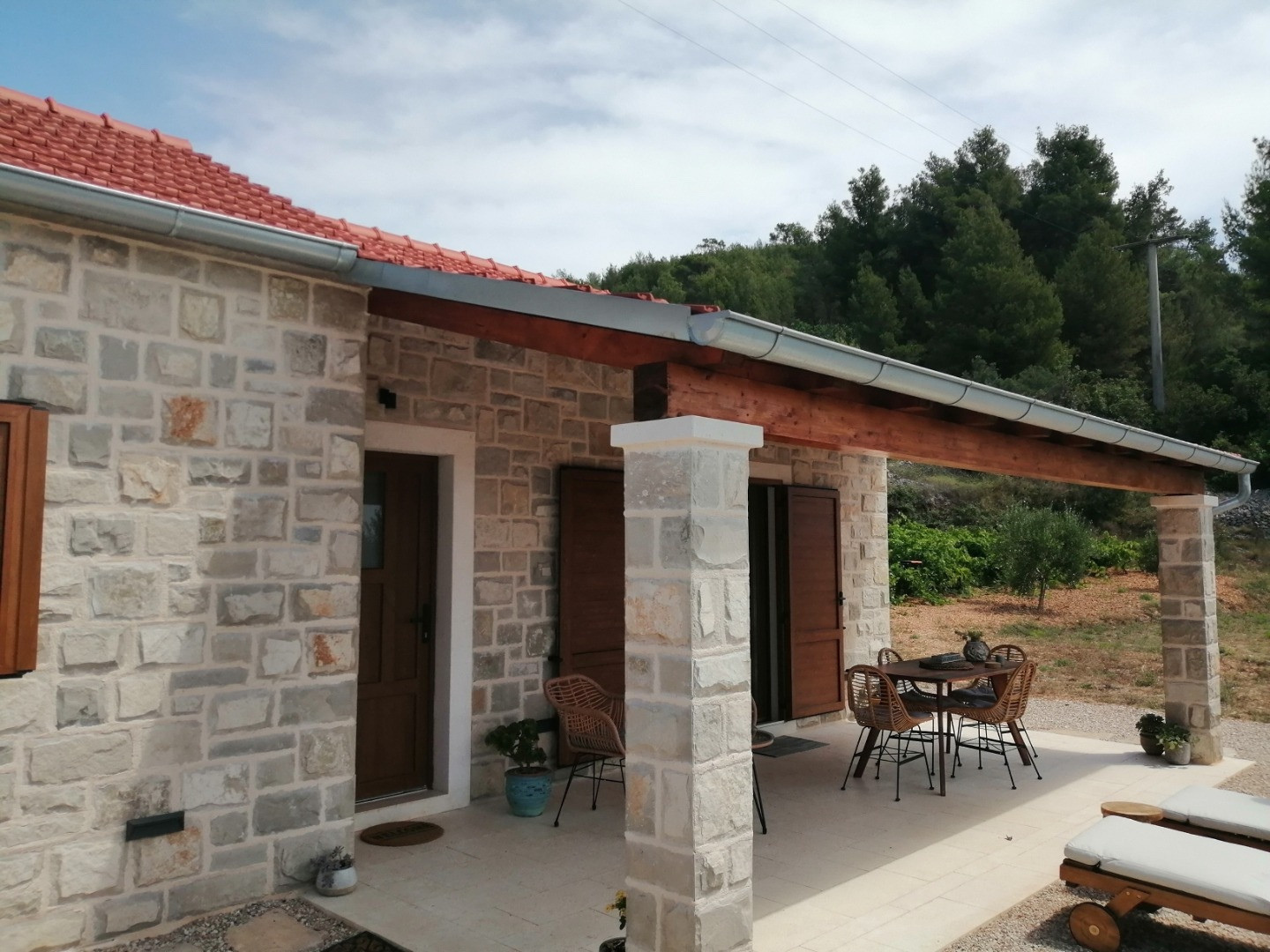 Island seclusion atmosphere - Idyllic beachside vacation for family or friends, House Gnjila - Hvar island, Croatia Gromin Dolac